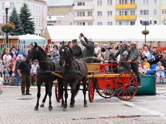 Ukázka zásahu s historickou hasičskou technikou