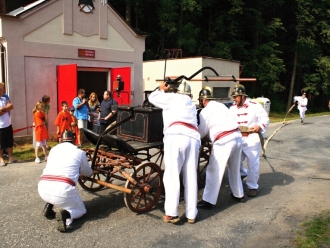 A chystají stříkačku