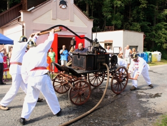 Ještě stále nění uhašeno